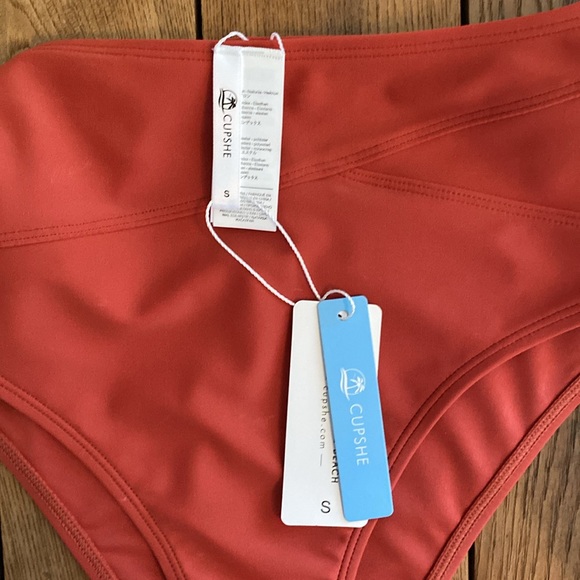 Cupshe Bikini - Picture 4 of 5